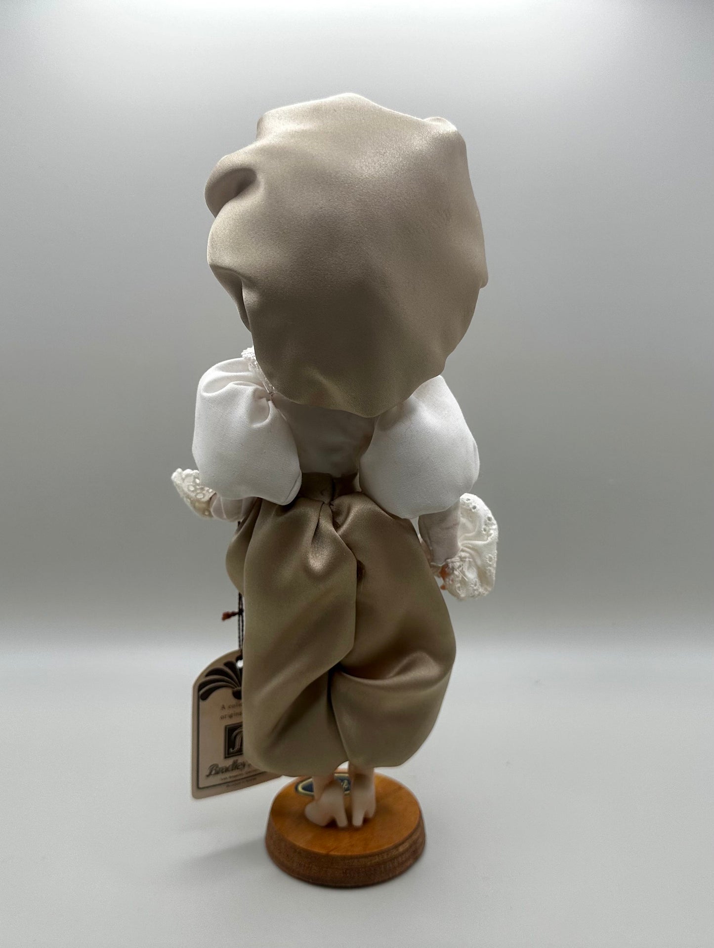 Valerie Bradley Doll Big Eye Doll 70s Vintage 10” with Stand and Tag RARE