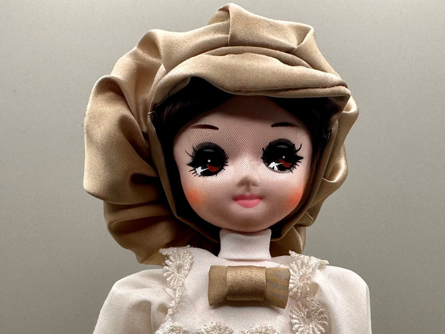 Valerie Bradley Doll Big Eye Doll 70s Vintage 10” with Stand and Tag RARE