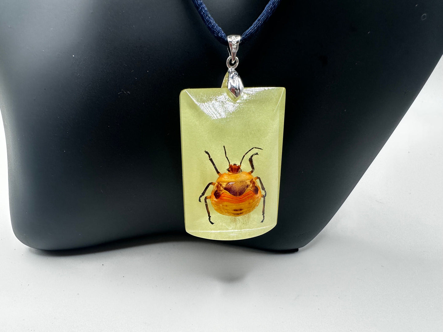Bug Resin Glow in The Dark Insect Pendant 1.5 x 1 Inches