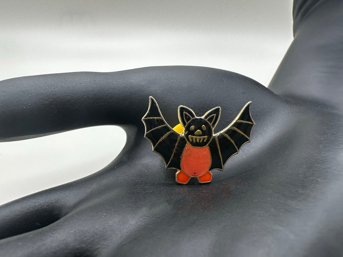 90s Bat Enamel Pin Vintage Jewelry 1 x 1 Inches